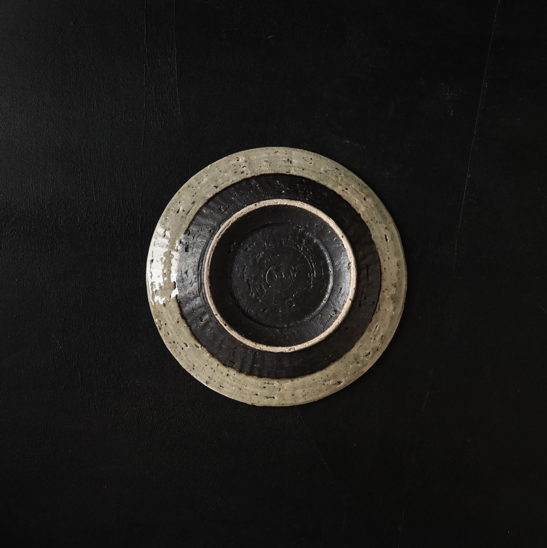 26-OM-10 6-sun Rim Flat Plate – Two-Tone