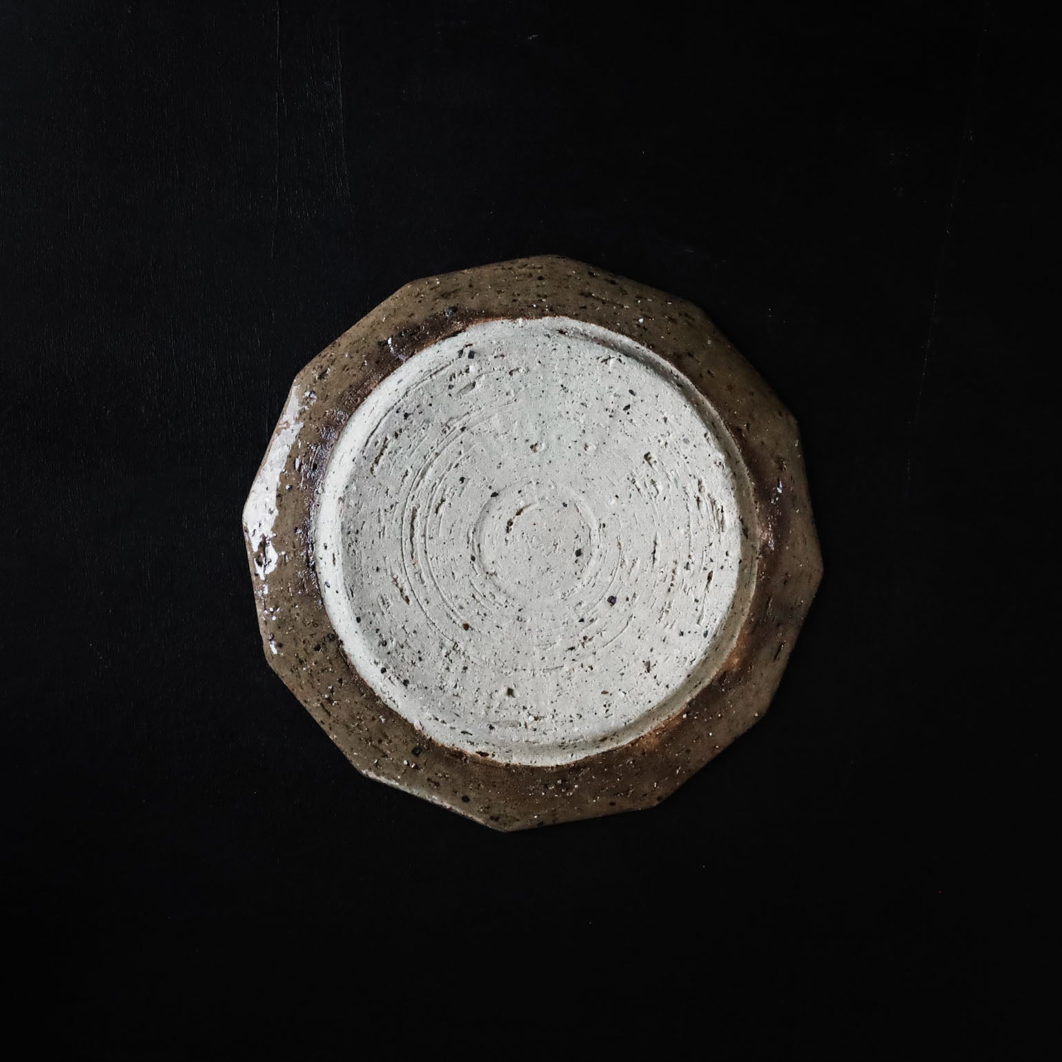 26-OM-2 Polygonal Plate L – Two-Tone