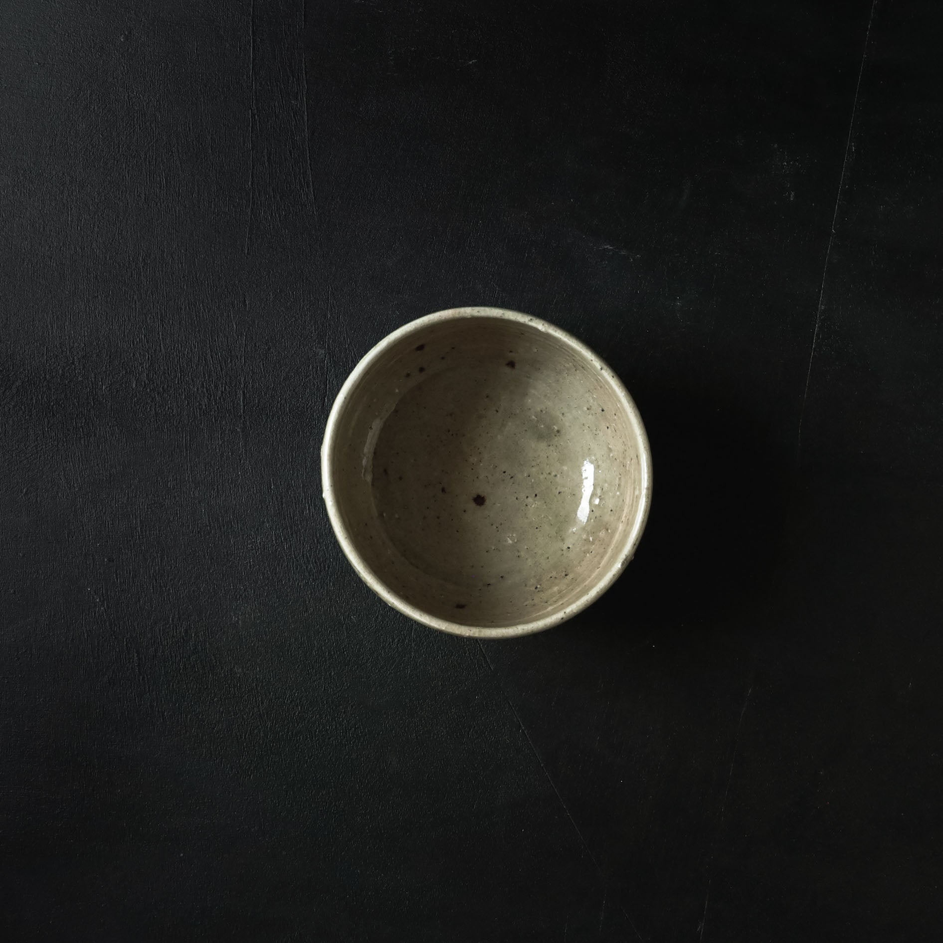 26-OM-23 Hakeme (Brushstroke) Koro Wan / Small Round Bowl