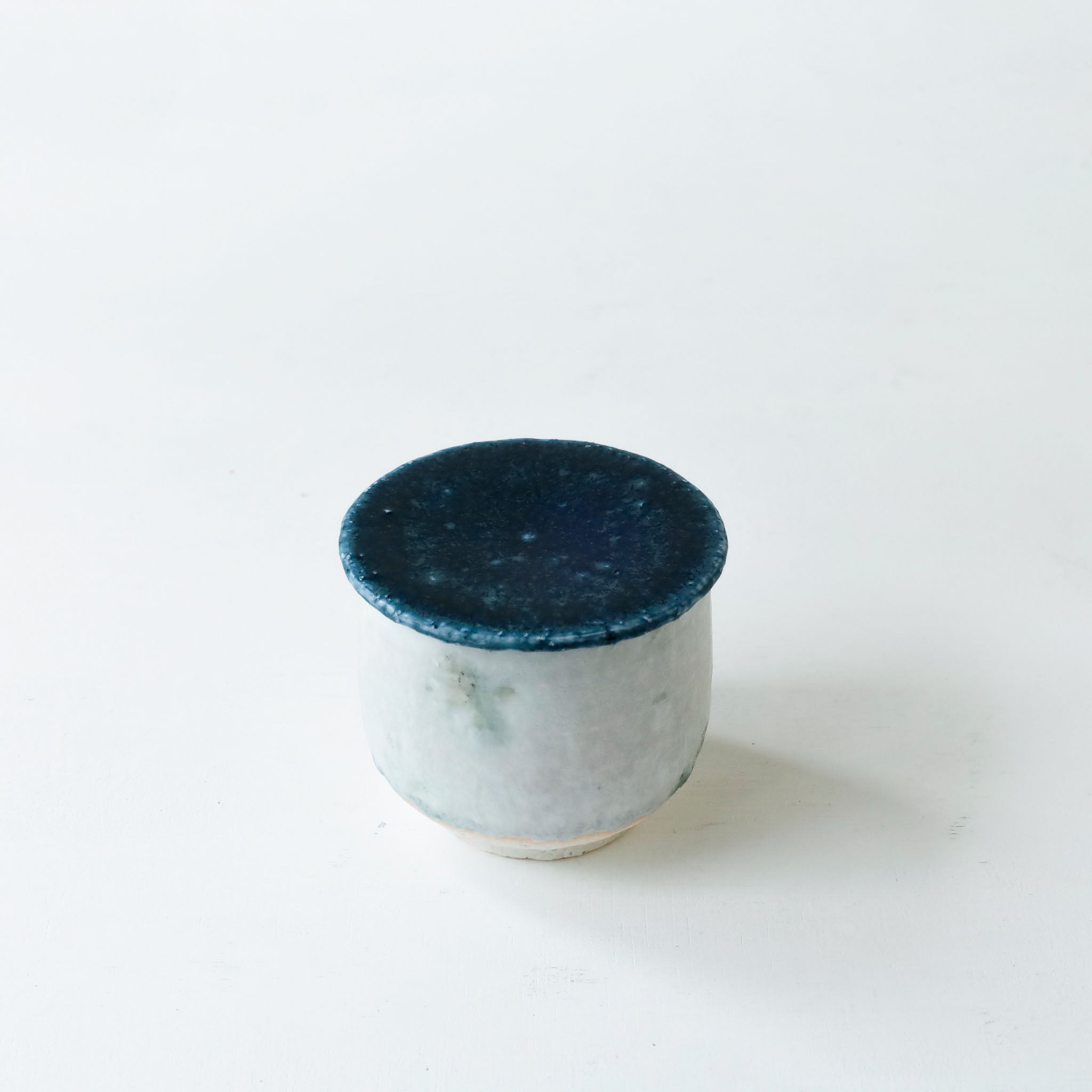●26-NT-67 Sesame Salt Lidded Bowl