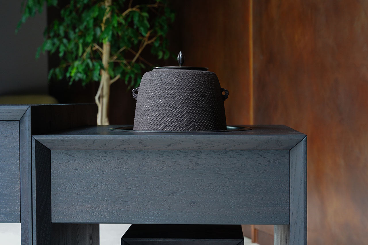 【MTO made-to-order】Ryurei-joku 4-piece Set (a set of tea service tables and chairs) Dark Brown