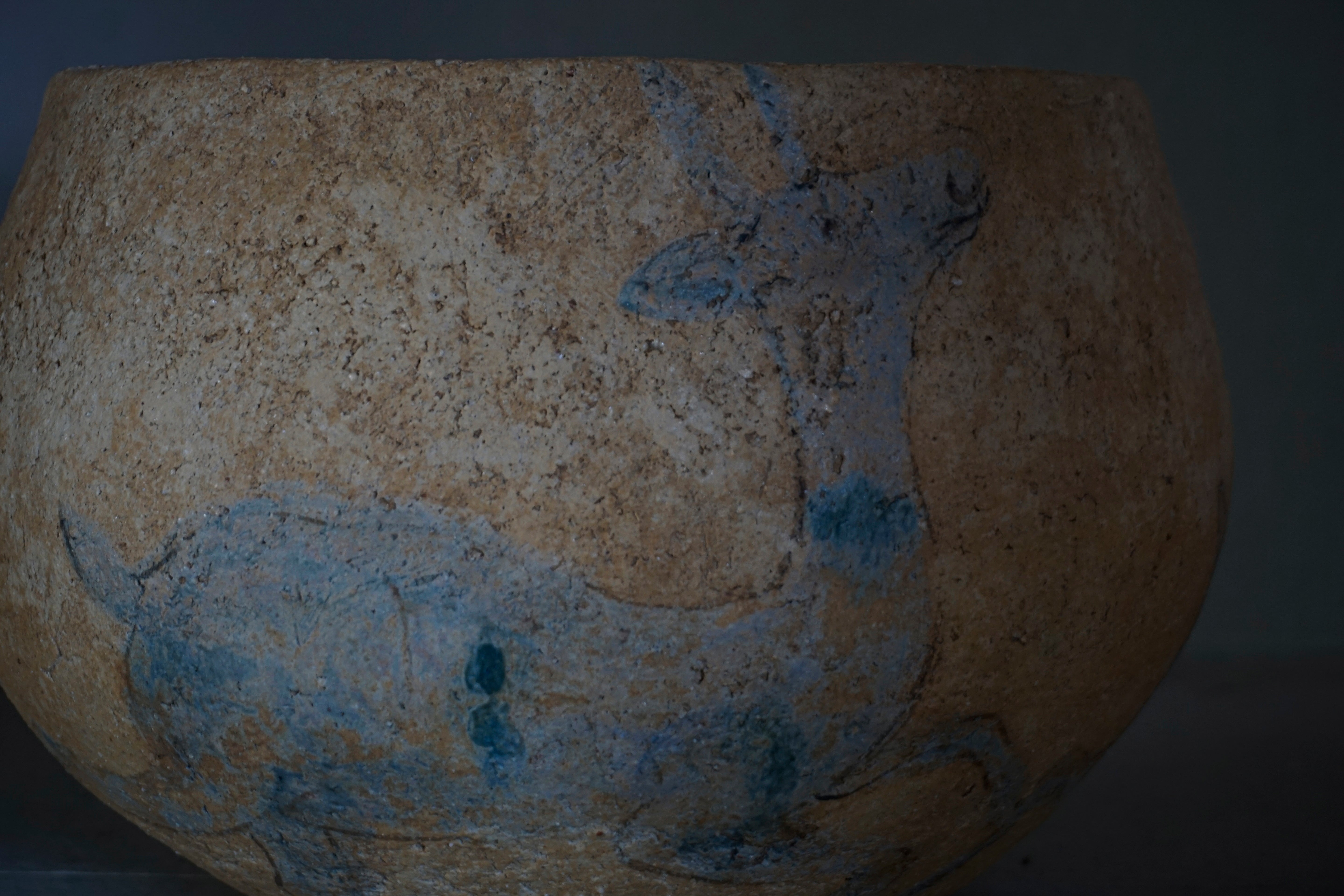 ●25-IM60 Painted Grayware Jar – Deer Motif