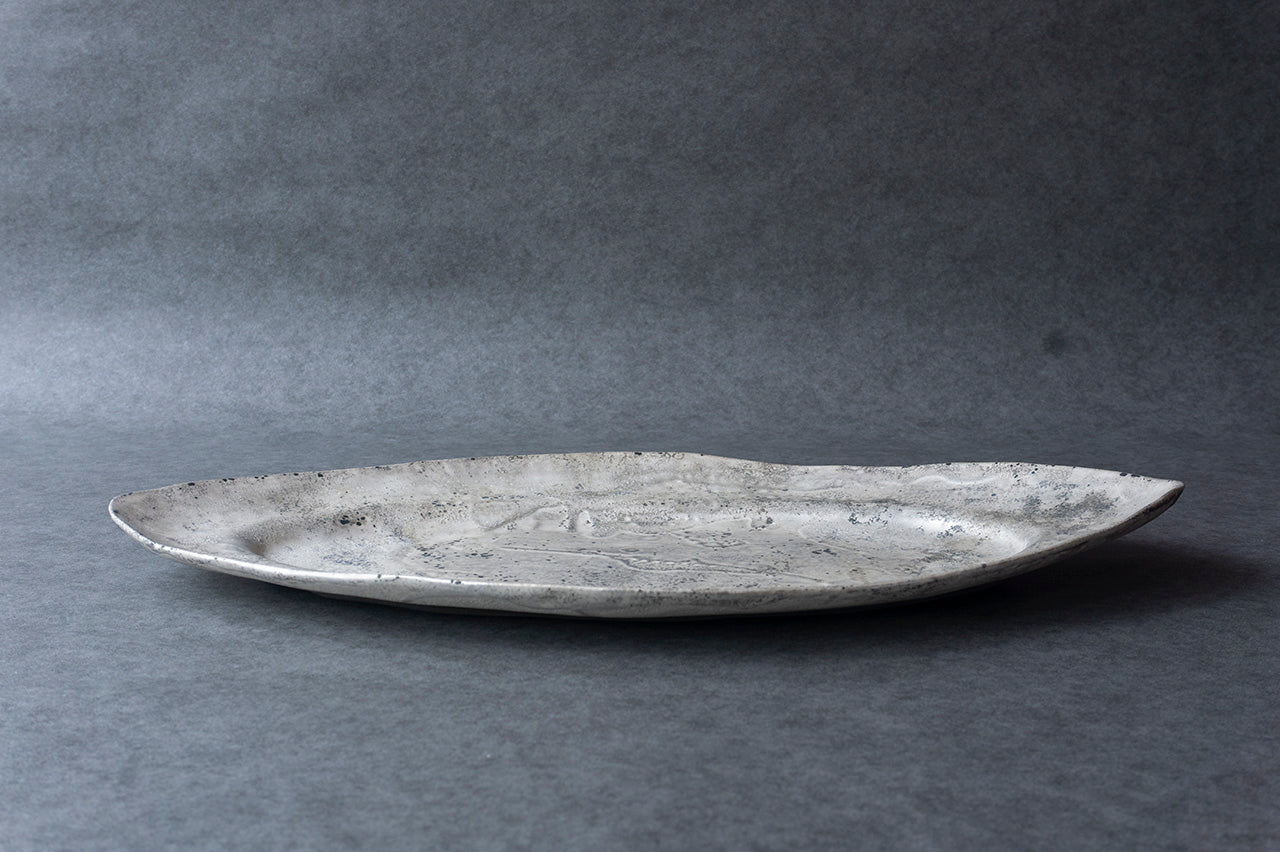 Yuko Ikeda Oval Plate (Large) Overglazed Silver A