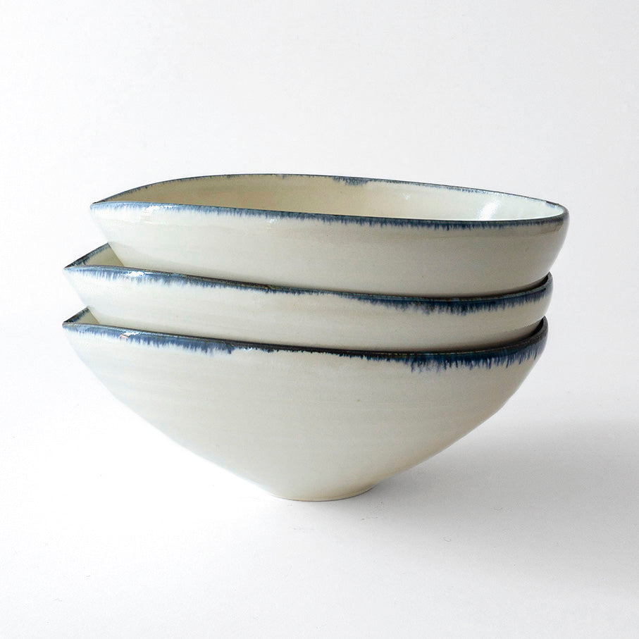 中里花子 Almond Bowl M ブルー皮鯨