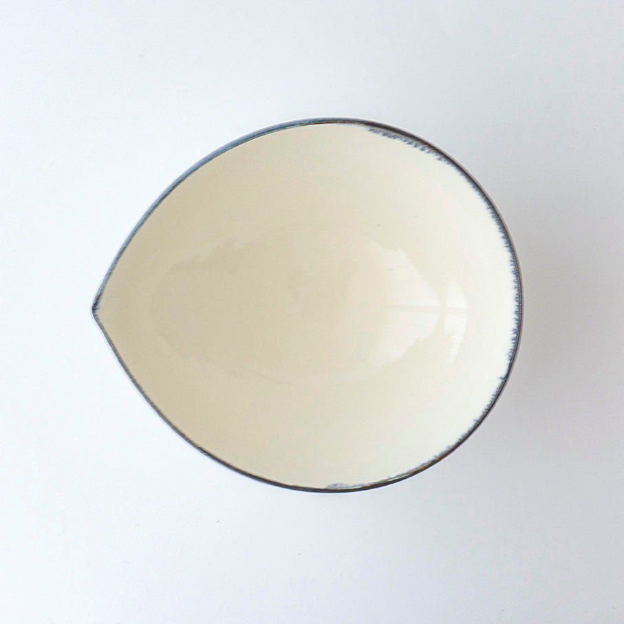 Almond Bowl M Blue Rim
