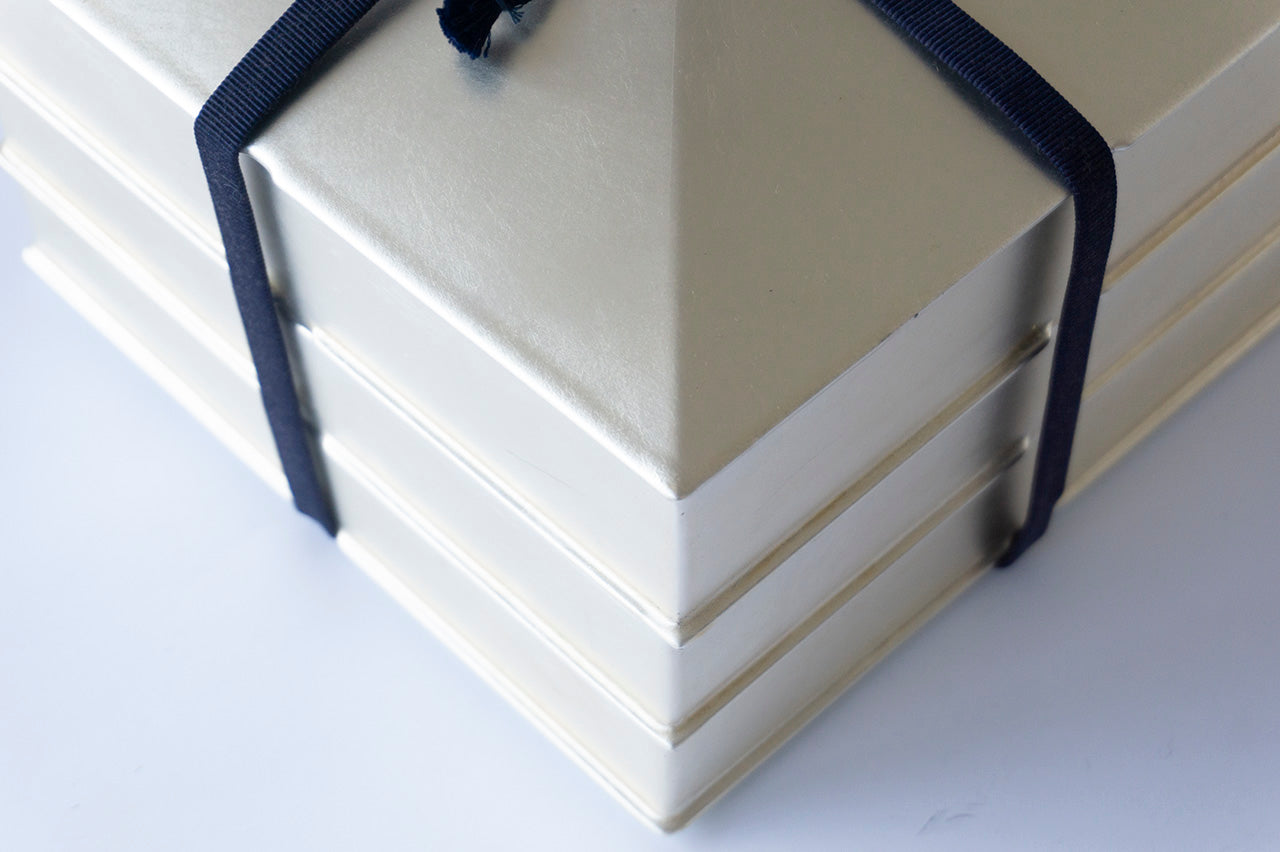 House-shaped Three Layer Jubako Boxes Ginpaku(silver)