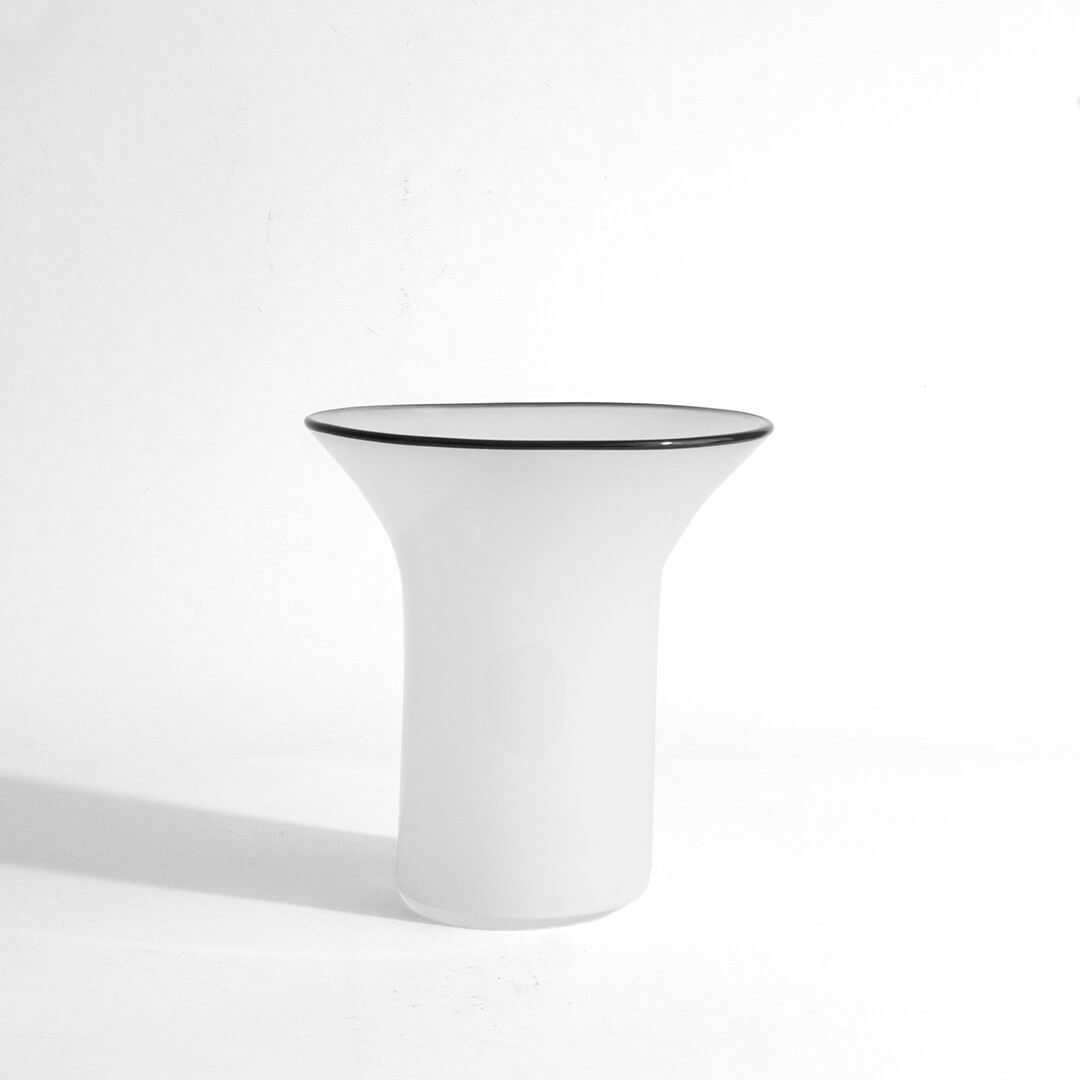 kasumi vase S ivory