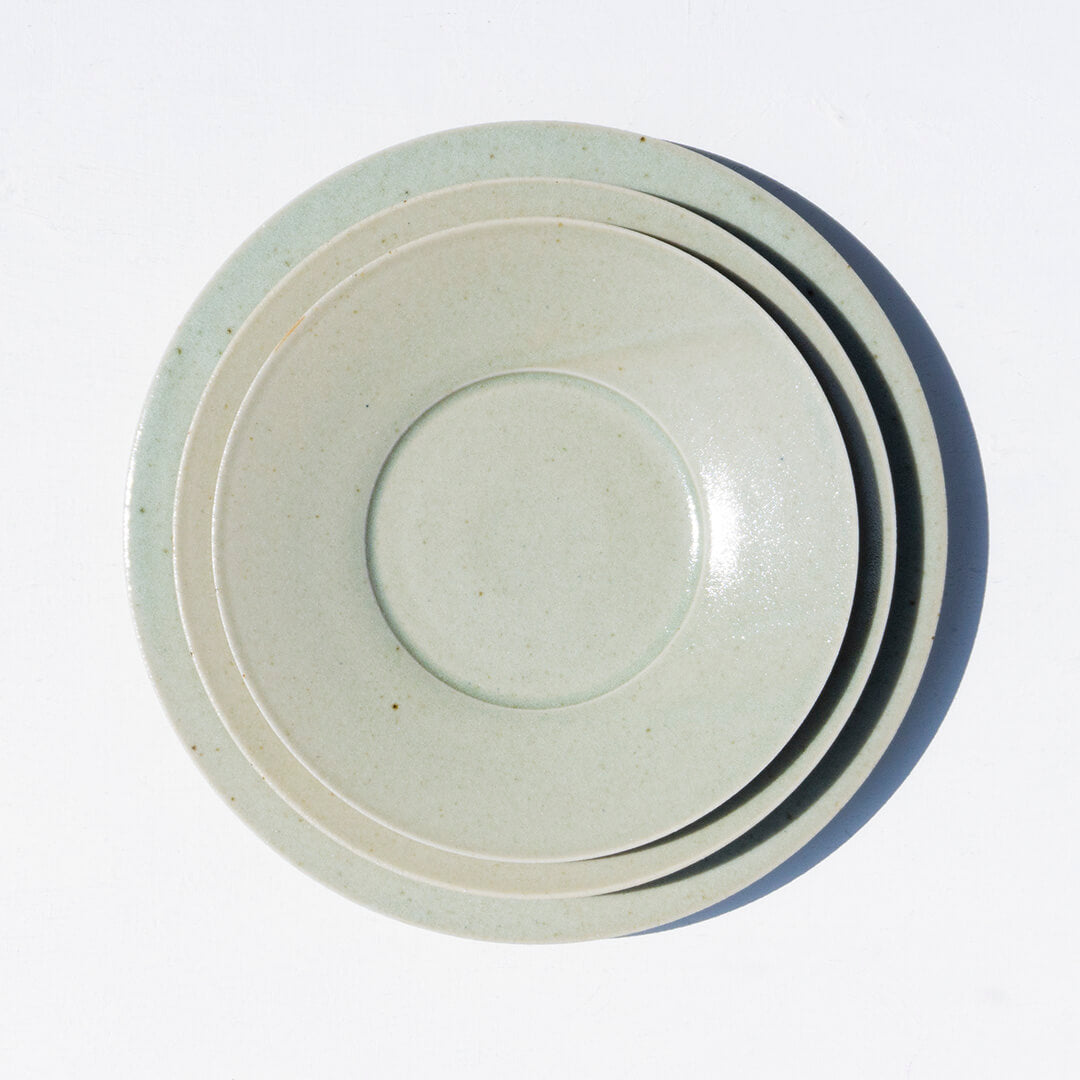 Miyuki Koizumi 21cm Wide Rim Plate Green