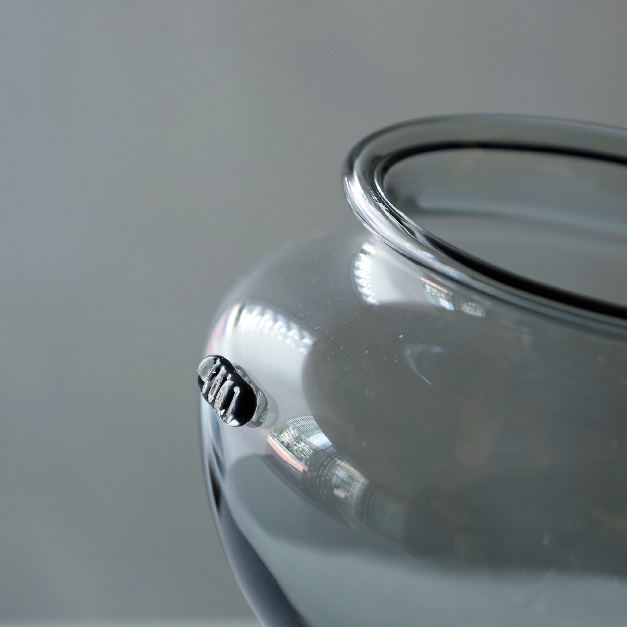 ●26-TE-123 Mimitsuki Futamono (Lidded Jar with Handles) GRAY