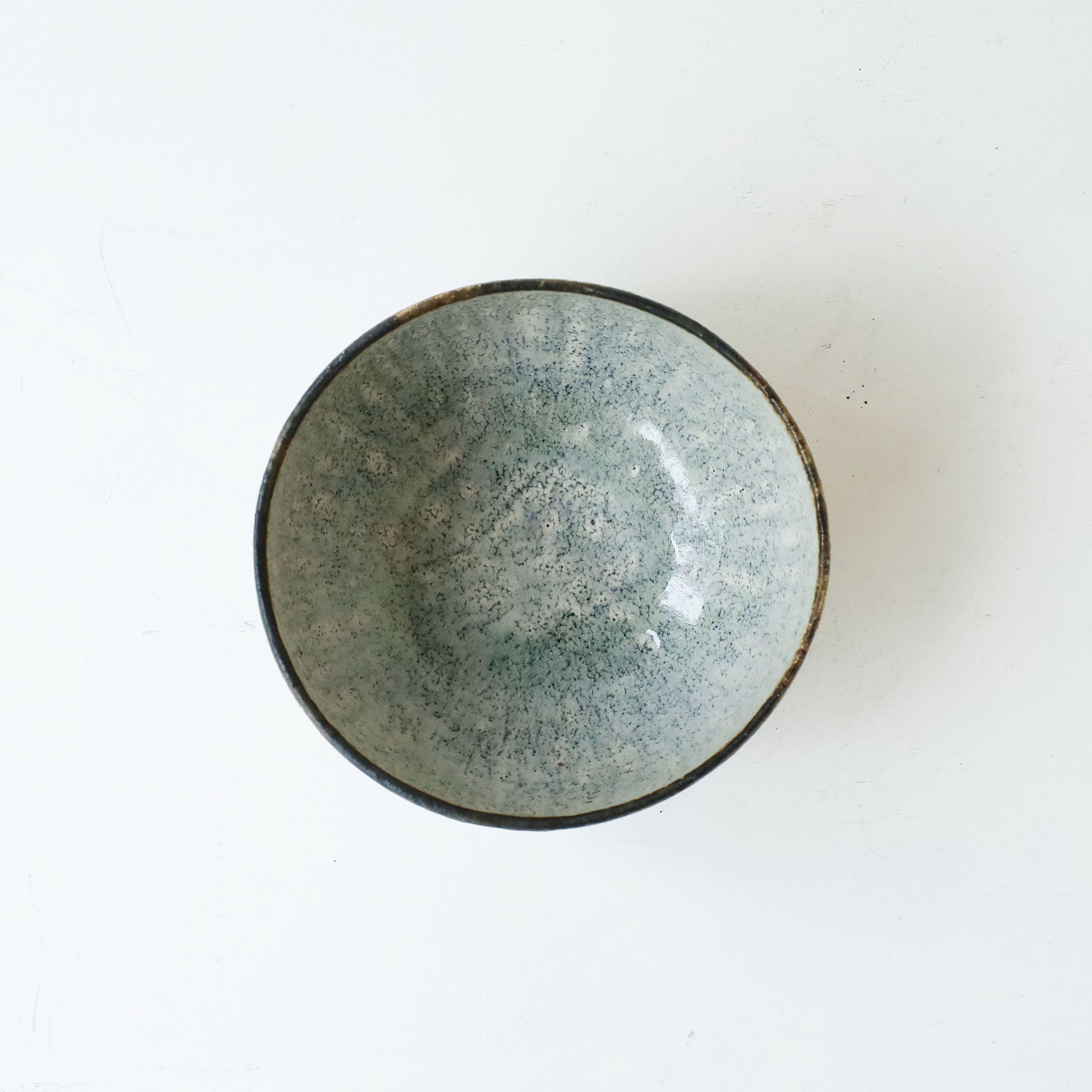 ●26-NT-48 Ash-Glazed Kohiki Tawami (Warped) Bowl