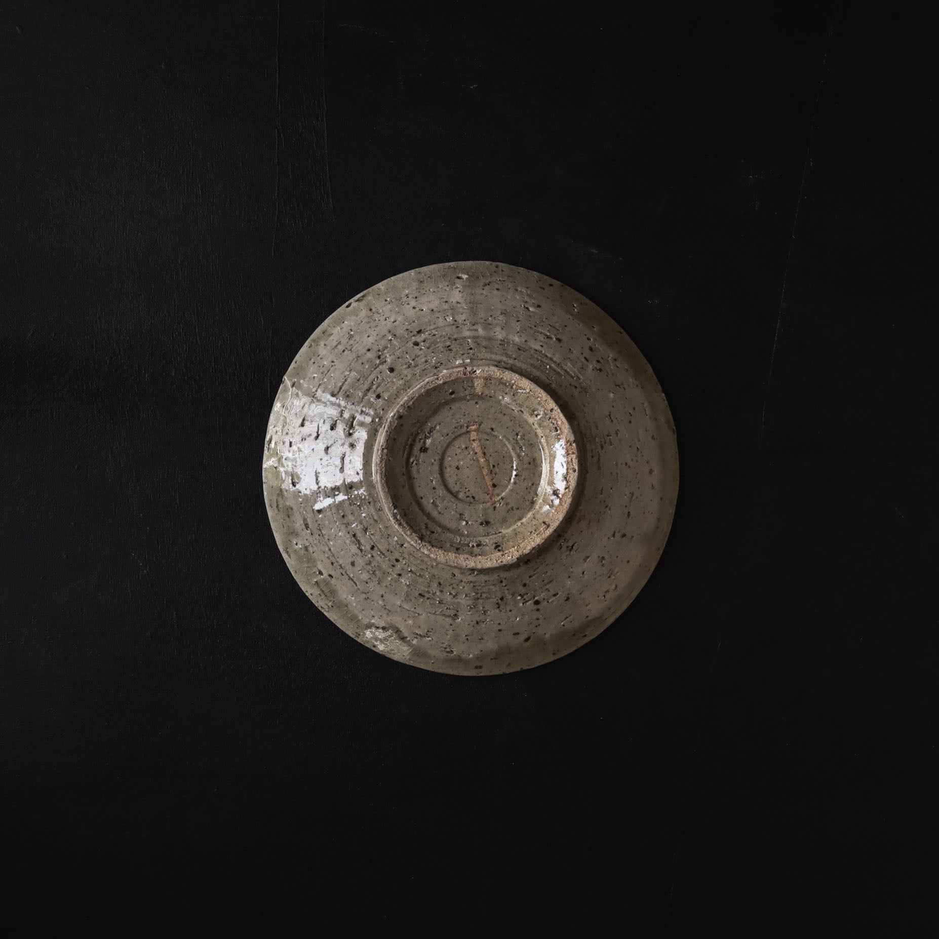 26-OM-8 6-sun Hakeme (Brushstroke) Plate – Two-Tone