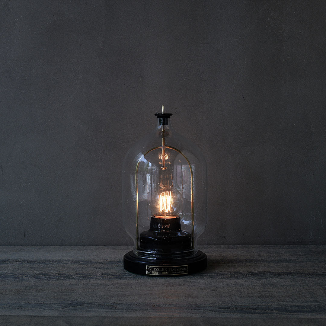 GEISSLER Table Lamp