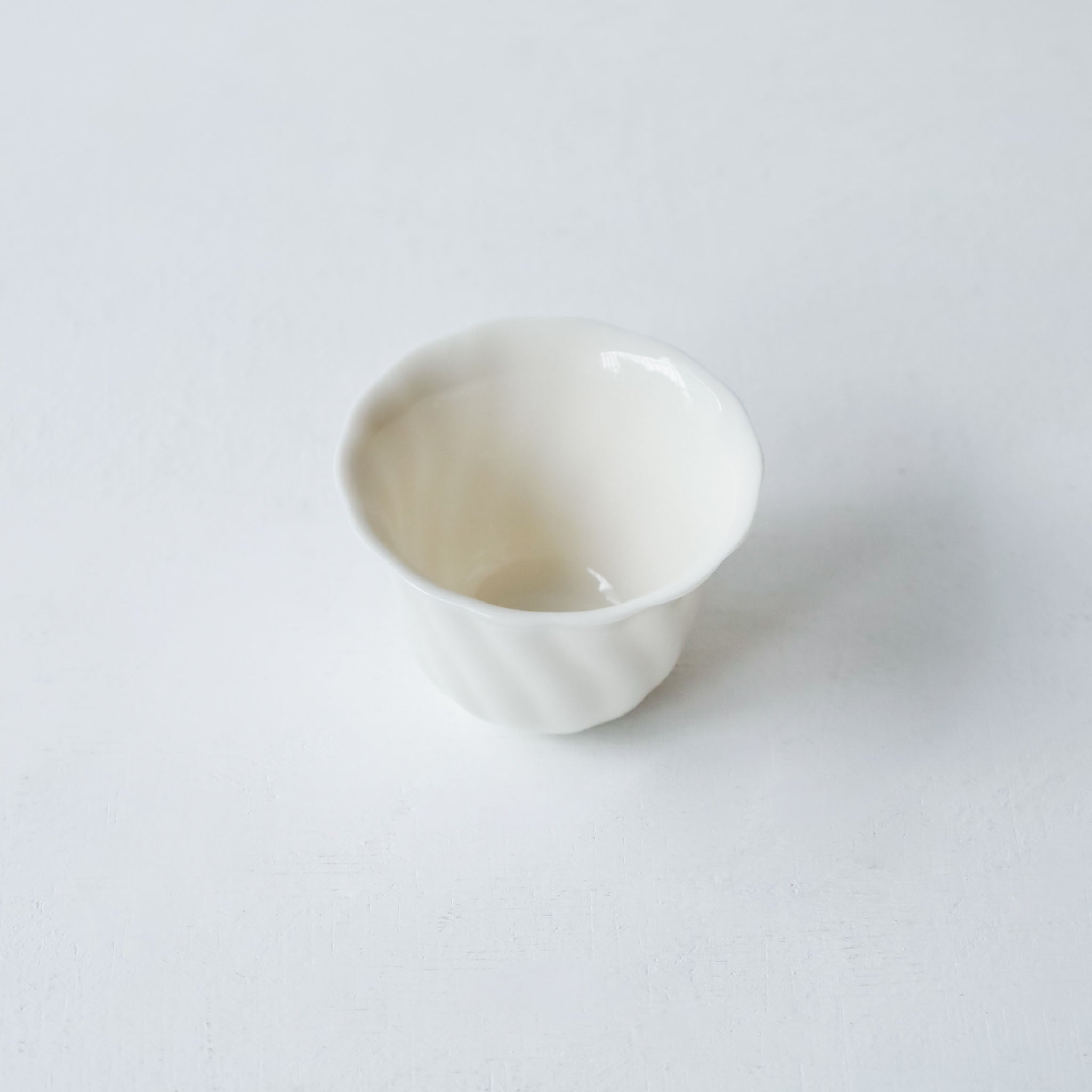 村上雄一 芳韻花弁茶杯　14弁