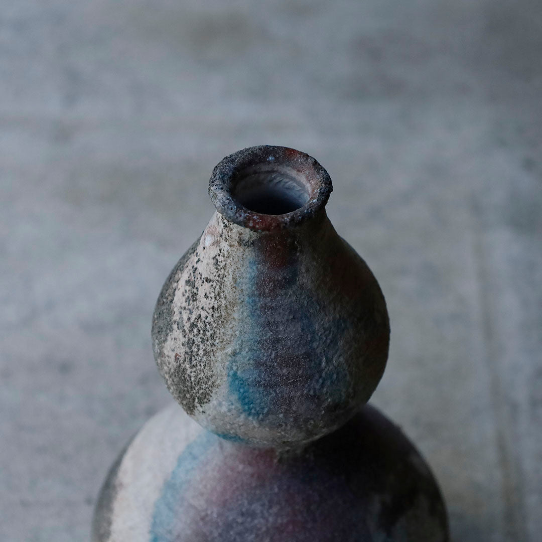 Shirosabi Gourd-shaped Vessel 26-24