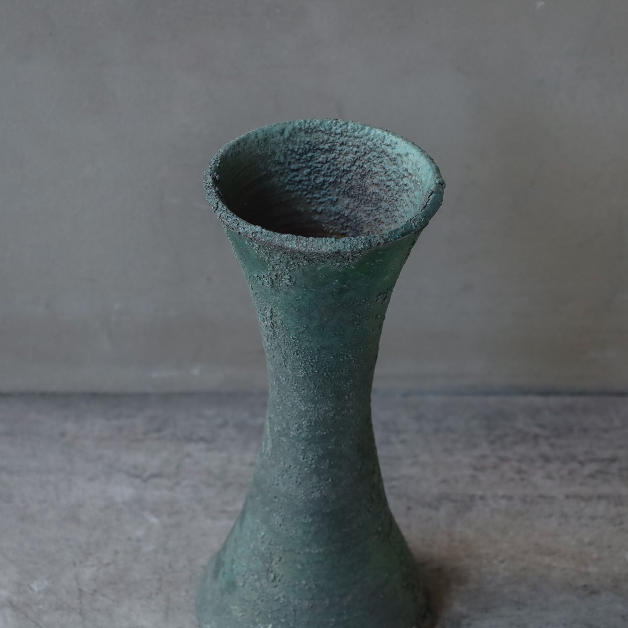 Etsuji Noguchi: Rokusho Ko-Hanaire (Patina Flared Vase)