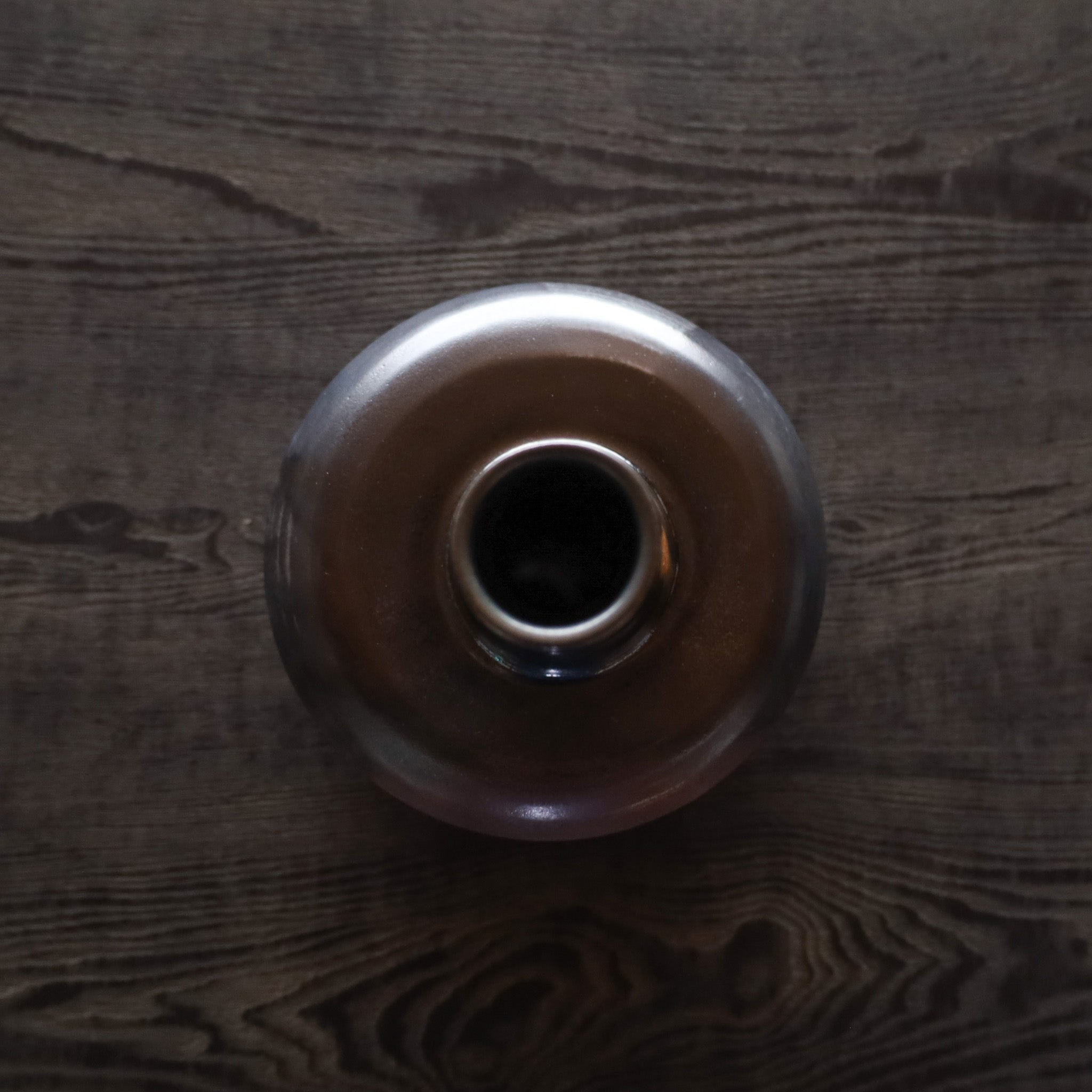 ●26-TY-1 Black Karatsu vase