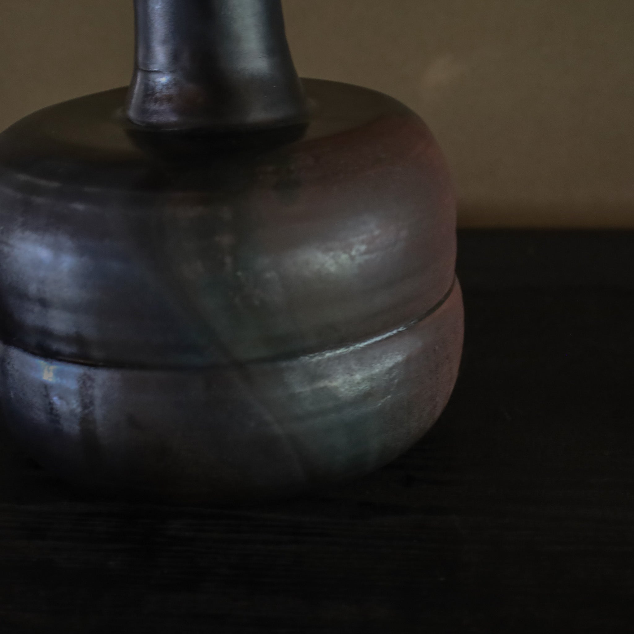 ●26-TY-1 Black Karatsu vase