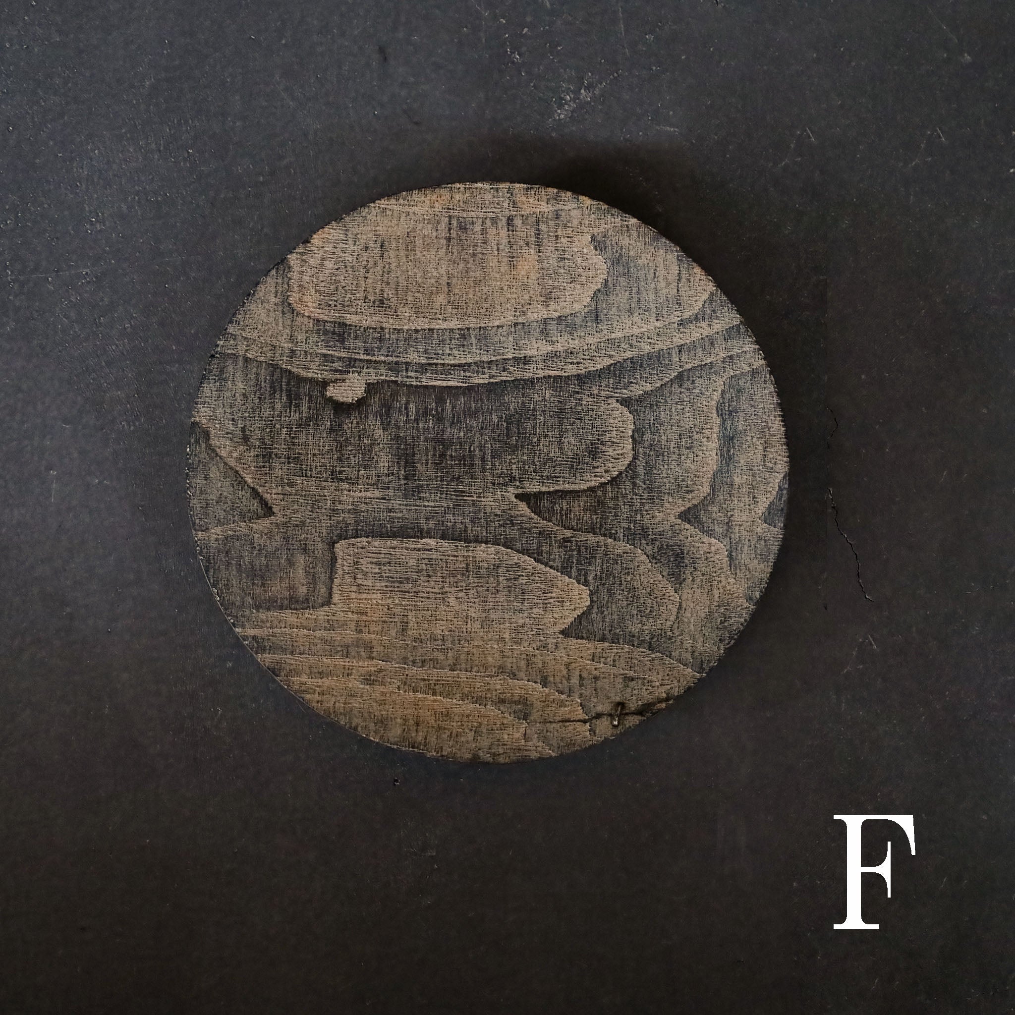 ●26-SD-23 Fuyou Round Plate 240 - Botanical Dye with Kasugai