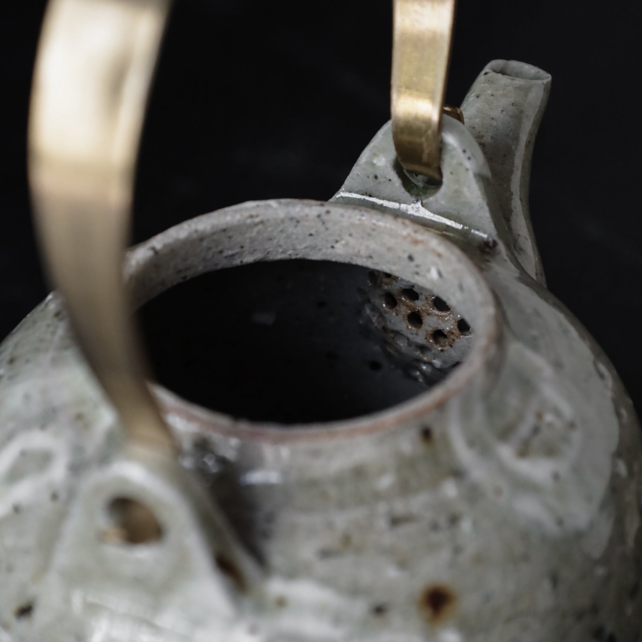 26-OM-40 Ten-uchi Chuka (Pitcher / Teapot) Three-Legged