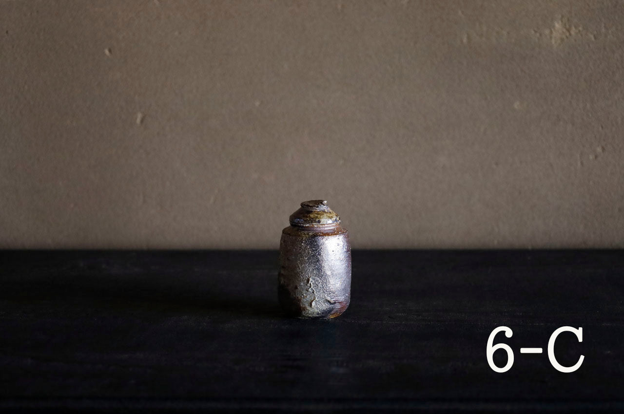Shiro Shimizu / Higashi-Omi Tsuchiyakishime Chaire C (Tea Caddy made of Higashi-Omi Clay, Unglazed and High-fired)