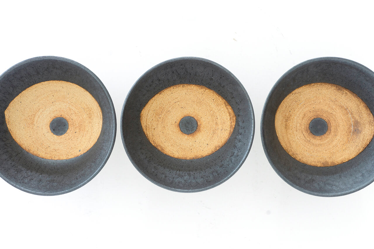 Pottery studio ICHI Mintama Makai 12cm Black