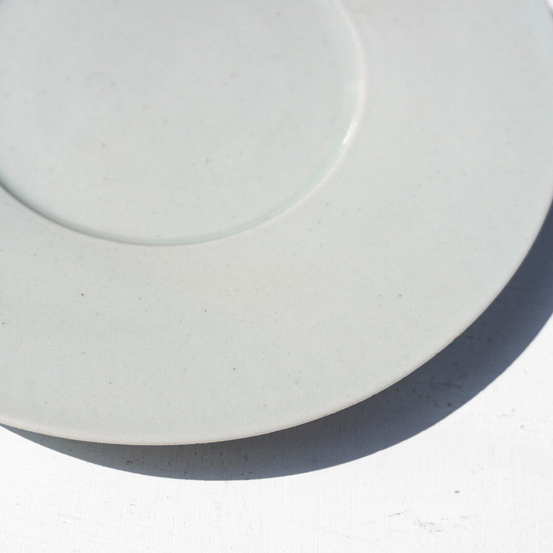 Miyuki Koizumi  24cm Wide Rim Plate Green